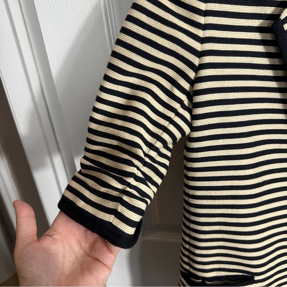 Elizabeth and James blazer, elbow length sleeves, cream/black, size 4 - Picture 4 of 15